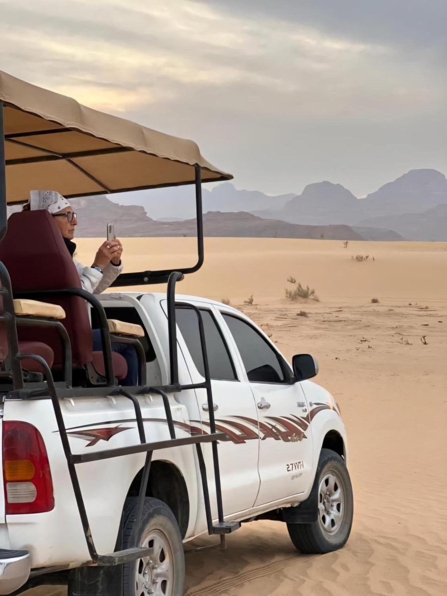 Rum Royal Flower Luxury Camp Wadi Rum Exterior foto
